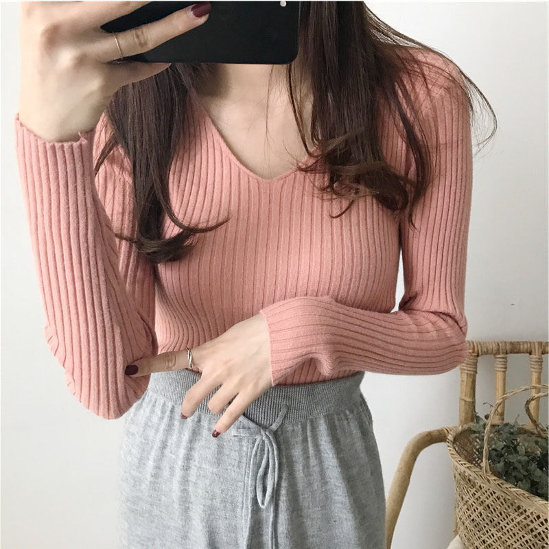 女士 V 領修身毛衣